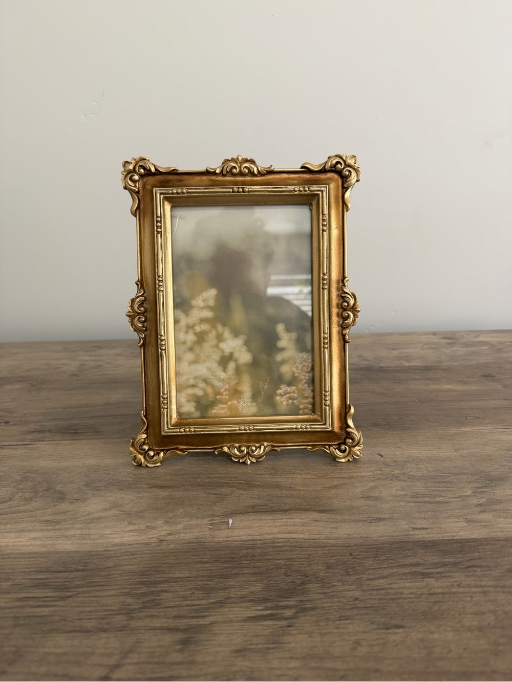 Isaac Jacobs Ornate Gold Baroque 4x6 Picture Frame